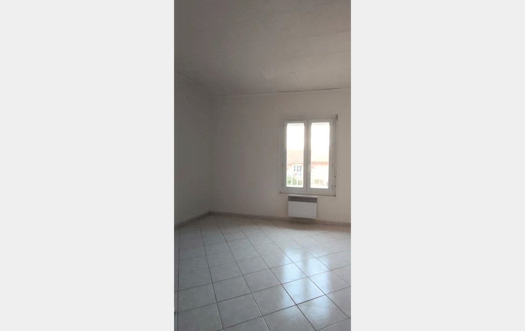 CABINET IMMOBILIER SOPHIE GUILLAMAT : Apartment | PINET (34850) | 104 m2 | 774 € 